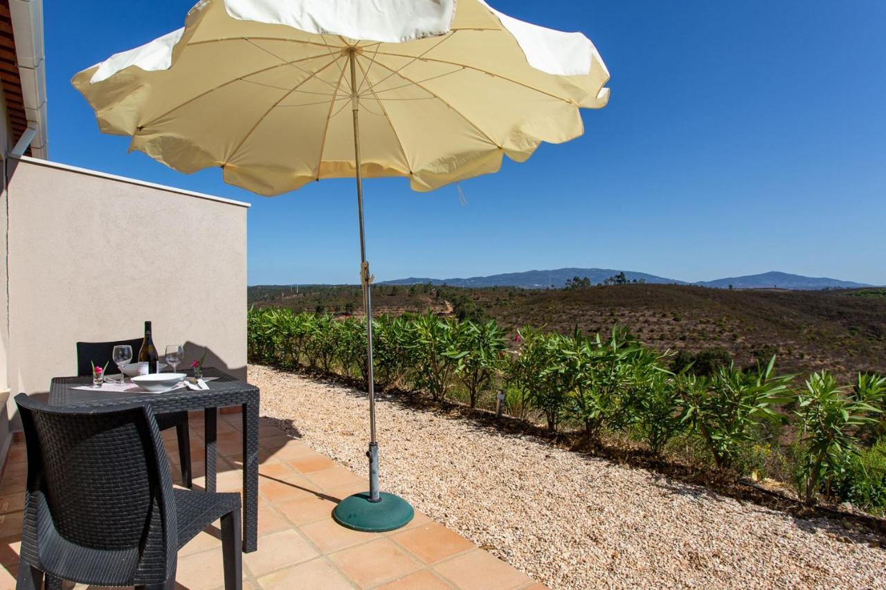 Corte Velada Guest House By Lovelystay Lagos Exterior photo