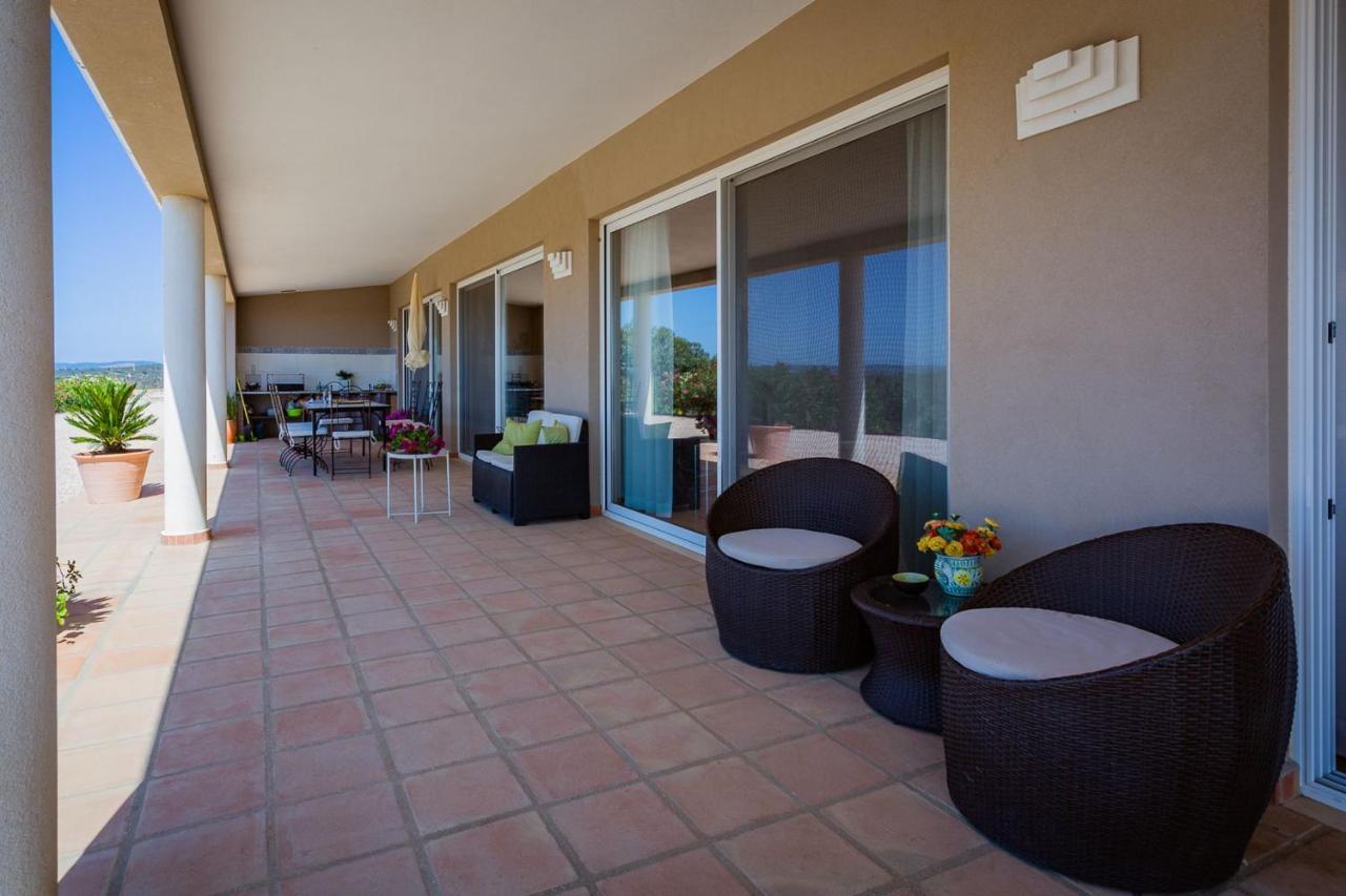 Corte Velada Guest House By Lovelystay Lagos Exterior photo